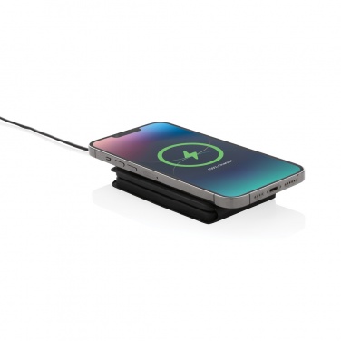 Logotrade Werbegeschenke das Foto: Swiss Peak 15W 3-in-1 magnetischer Wireles Charger aus rPU