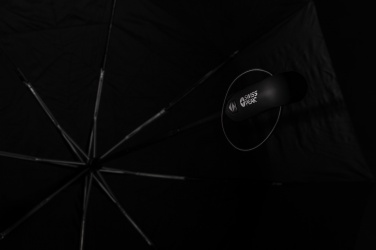 Logotrade werbemittel das Foto: Swiss Peak AWARE™ Tornado 27" Taschen-StormProof-Schirm