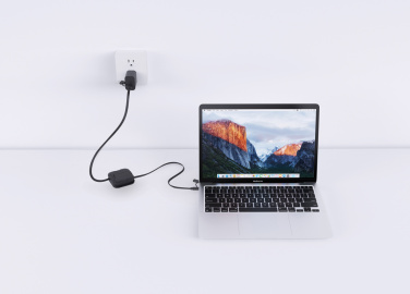 Logotrade Werbeartikel das Foto: Urban Vitamin San Jose 100W-Halter mit einziehbarem Kabel