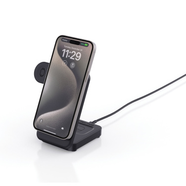 Logotrade Werbeartikel das Foto: Urban Vitamin Arcadia 15W 3in1 Magnet-Charger aus RCS rABS