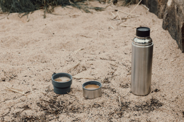 Logotrade werbemittel das Foto: VINGA Tono RCS Thermoskanne mit zwei Bechern, 750ml