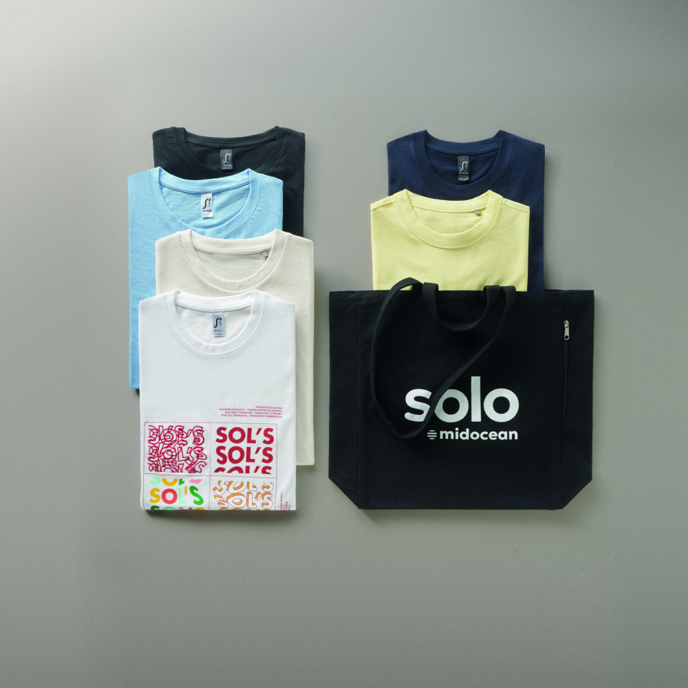 Logotrade Werbeartikel das Foto: Das SOL'S-T-Shirt-Musterpaket.