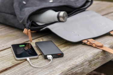 Logotrade promotional giveaway image of: Aluminium 18W 10.000 mAh PD Powerbank