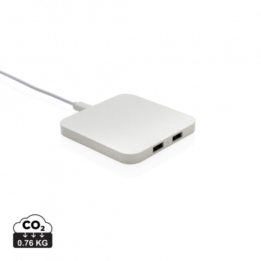 Logo trade ärikingitused foto: RCS taaskasutatud plastist 10 W juhtmeta laadija USB-portidega