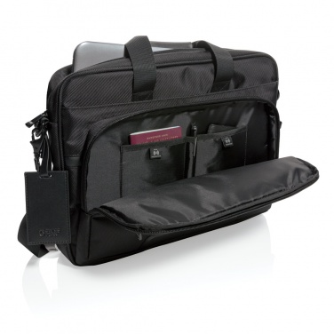 Logotrade reklaamkingituse foto: Swiss Peak RPET Voyager RFID 15,6" sülearvutikott