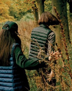 Logotrade reklaamkingi foto: Iqoniq Meru naiste taaskasutatud polüestrist vest