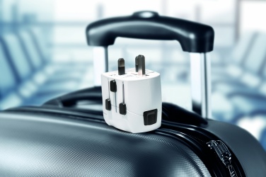 Logotrade reklaamtooted pilt: PRO Light 2x USB. 3-poolne