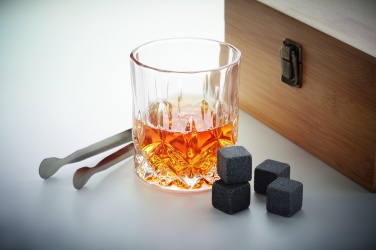 Logotrade reklaamkingitused pilt: Viskiklaaside komplekt puidust karbis