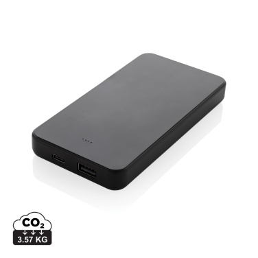 Logo trade reklaamkingitused foto: Boostcore RCS taaskasutatud plastist akupank 10 000 mAh USB C
