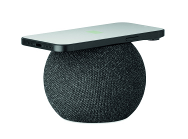 Logotrade meene foto: 15W juhtmevaba laadijaga kõlar LISTOO