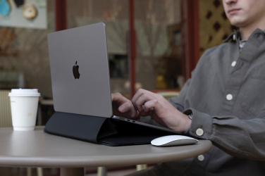 Logotrade firmakingituse foto: XD Design sülearvutiümbris 14”