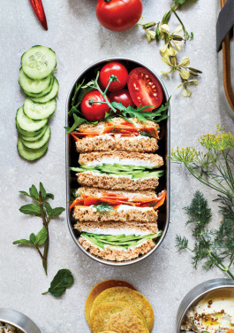 Logo trade firmakingitused foto: Black+Blum roostevabast terasest toidukarp