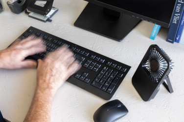 Logotrade ärikingitused pilt: Aervina RCS taaskasutatud plastist laetav lauaventilaator