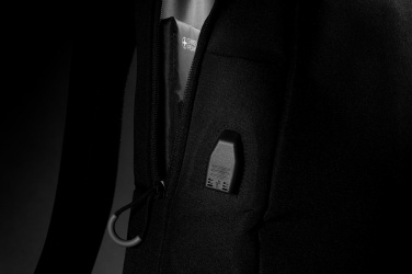 Logotrade mainostuote tuotekuva: Swiss Peak AWARE™ RFID ja USB A tietokonereppu