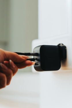 Logotrade mainoslahjat ja liikelahjat tuotekuva: Urban Vitamin Santa Cruz RCS 70W GAN laturi