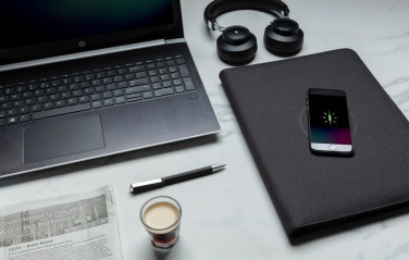 Logotrade dovana nuotrauka: Air 5W belaidžio įkrovimo portfelis A4 su 5000 mAh maitinimo bloku