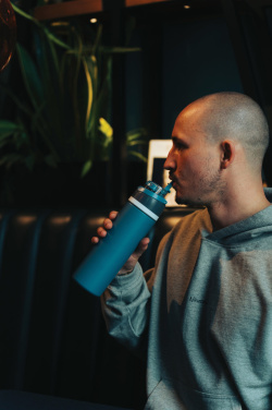 Logotrade korporatīvās dāvanas foto: Omni Sip RCS sertificēta re-tērauda slēdzama pudele 700ml