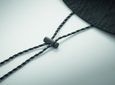 Logotrade logo dāvanas foto: Ūdensnecaurlaidīga makšķernieka cepure