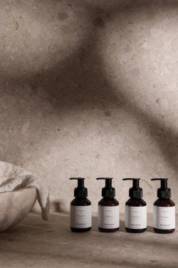 Logotrade dāvanas foto: VINGA x TGL ķermeņa un roku kopšanas dāvanu komplekts