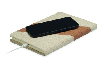 Логотрейд pекламные продукты картинка: A5 notebook with 15W charger