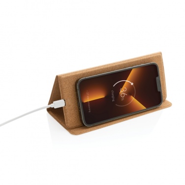 Logotrade reklamprodukter bild: Musmatta/ställ i kork 10W trådlös laddning