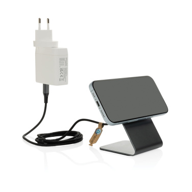 Logotrade kampanjprodukter bild: Terra aluminium 15W magnetisk trådlös telefonställ för mobil