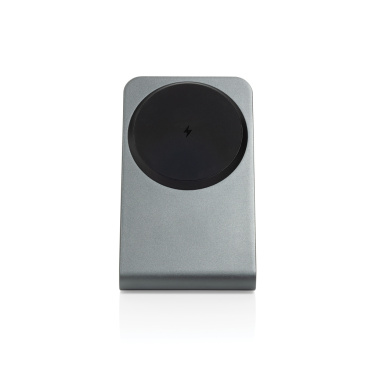 Logotrade profilprodukter bild: Terra aluminium 15W magnetisk trådlös telefonställ för mobil