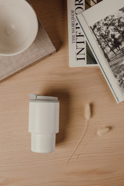 Logotrade reklamprodukter bild: VINGA Nagano RCS to-go-mug 350 ML