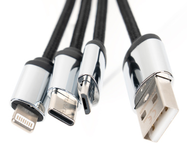 Logotrade profilprodukter bild: 4-i-1-kabel med upplyst logotyp i trähölje