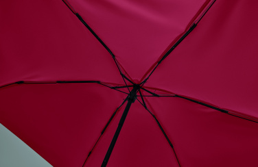 Logotrade presentreklam bild: 19" stormsäkert kompaktparaply