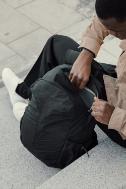 Logotrade reklamprodukter bild: KENTO URBAN RCS återvunnen nylon 15.6" Ryggsäck