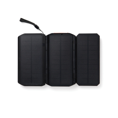 Logotrade profilreklam bild: Nordic Drift Titan 10.000 mAh solcells-powerbank med 3 panel